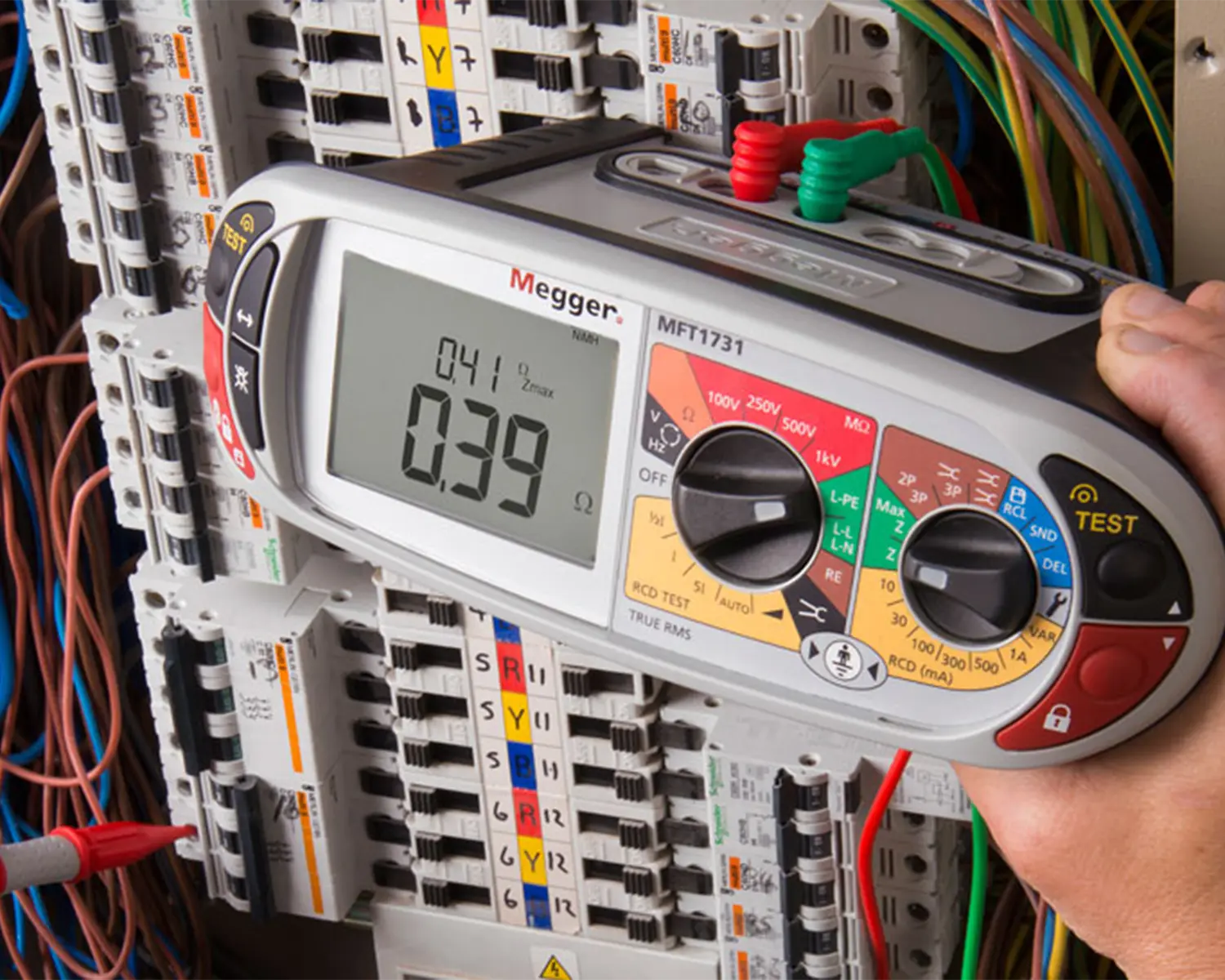 Professional Electrical Testing Equipment - Megger Insulation Tester